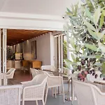 Paul Marie Aparthotel