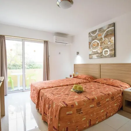 Paul Marie Apartmanhotel Ajía Nápa