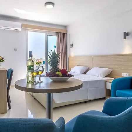 Paul Marie Apart Otel Aya Napa