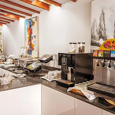 Paul Marie Hotel apartamentowy 4*