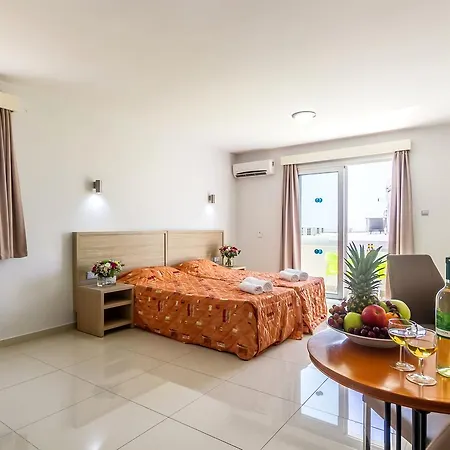 Paul Marie Hotel apartamentowy 4*
