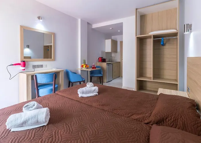 Hotel apartamentowy Paul Marie Ajia Napa