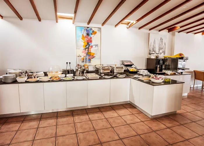 Hotel apartamentowy Paul Marie Ajia Napa