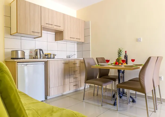 Paul Marie Hotel apartamentowy Ajia Napa